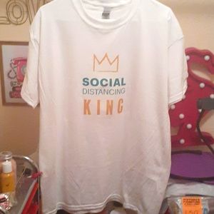 T-Shirts  SOCIAL  DISTANCING  KING